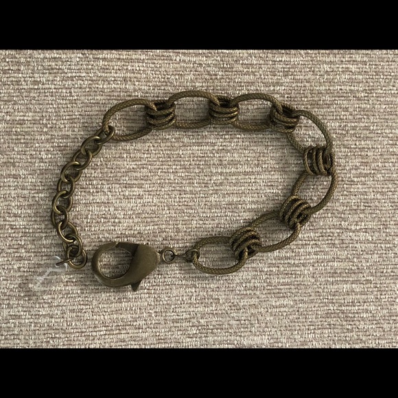 Grayling Bracelet - Picture 5 of 13